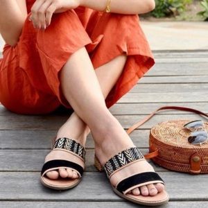 🌻TOMS Mariposa Black Suede Geometric Woven Sandal